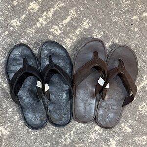 Old Navy Black and Brown Leather Flip-Flops